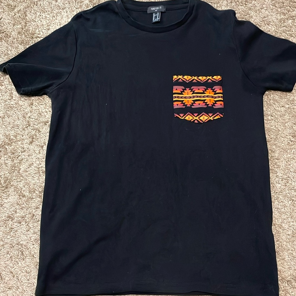 Black Tee Tribal Print Pocket